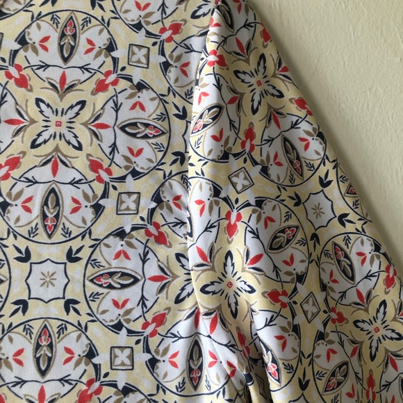 BON WORTH Womens Tunic Top Size XSP 3/4 Sleeve Semi Loose Side Slits - Picture 6 of 9